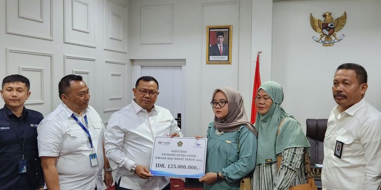 Ahli Waris Jemaah Haji Wafat di Pesawat Terima Ekstra Cover dari Kemenag