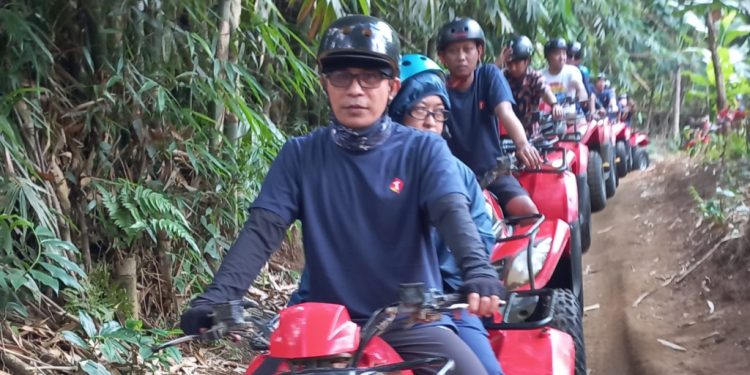 Menyusuri Medan Terjal dengan ATV Hingga Bermain Ayunan Ekstrem di Alas Harum Bali
