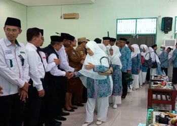 Lepas 1.028 JCH, Pemerintah Papua Harap Petugas Haji Daerah Beri Perhatian Khusus pada Lansia
