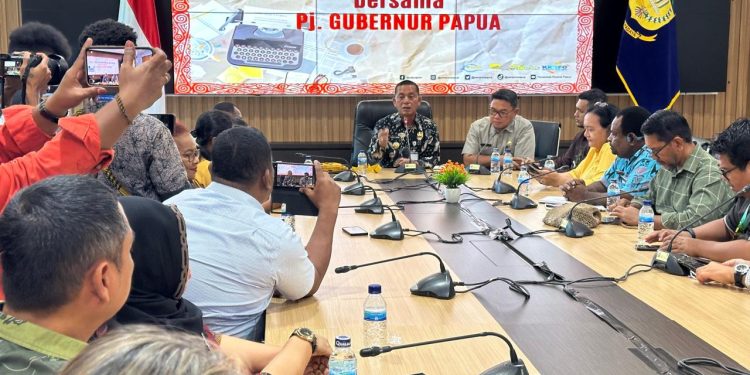 Pj Gubernur Papua Sebut Pers Mitra Strategis Pemerintah