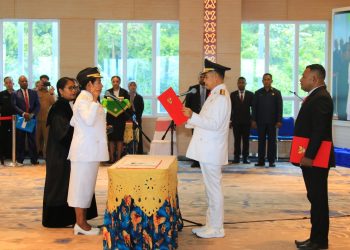 Ini Pesan Pj Gubernur Papua usai Melantik Sofia Bonsapia sebagai Pj Bupati Biak Numfor
