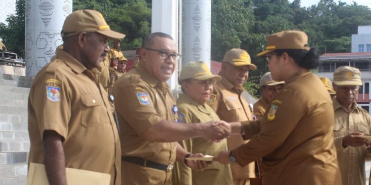 2.000 Lebih ASN Pemprov Papua dan 177 Guru Terima SK Redistribusi