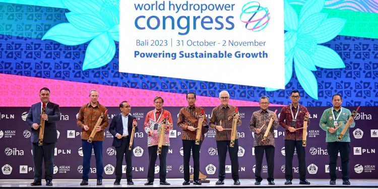 Presiden Jokowi Tegaskan Pentingnya Kolaborasi Global Kembangkan PLTA