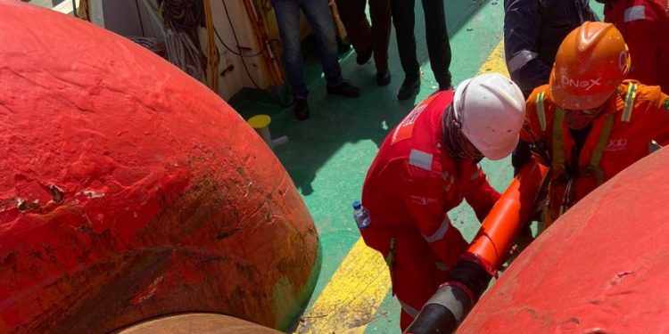 Begini Proses Perbaikan Kabel Laut Ruas Timika Merauke