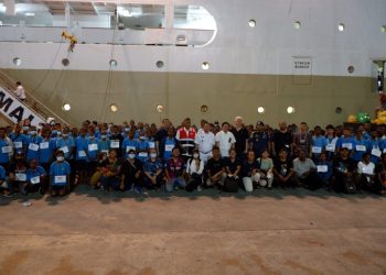 Pelni Gratiskan Keberangkatan Ratusan Pelajar Papua ke Jakarta