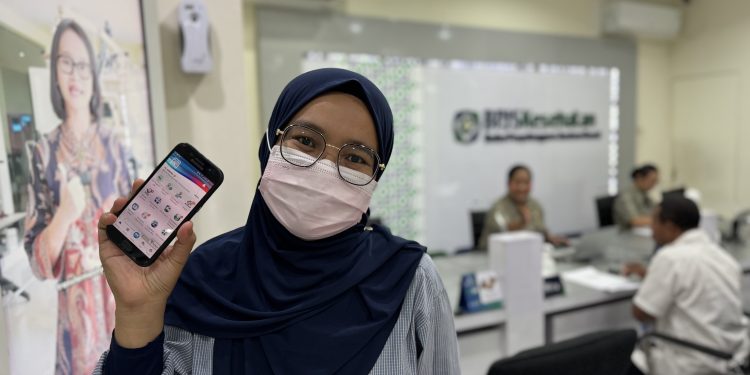 Sarimah Ungkap Pengalamannya Gunakan Layanan Mobile JKN