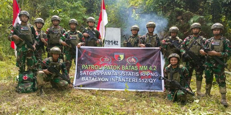 Menjaga Keutuhan NKRI Melalui Patroli Patok Batas Negara