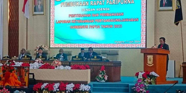 Mendagri Berhentikan 5 Anggota DPR Papua Jalur Pengangkatan