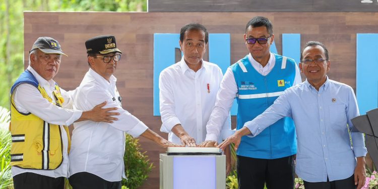 Presiden Jokowi Tandai Pembangunan PLN Hub di IKN