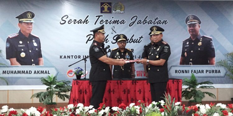 Ronni Fajar Purba Gantikan Muhammad Akmal sebagai Kepala Imigrasi Jayapura