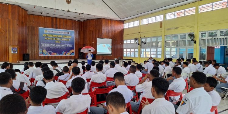 Astra Motor Papua Bekali Siswa SMK Negeri 3 Jayapura Cara Berkendara Aman