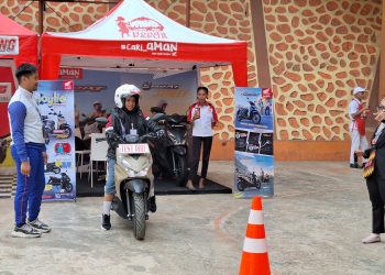 Astra Motor Papua Bersama Media Gelar Edukasi Safety Riding Fomo di SMK Hikmah Yapis Jayapura