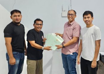 Hasil Sinergi dan Kolaborasi dengan BPN Halmahera Barat, PLN Terima 18 Sertifikat