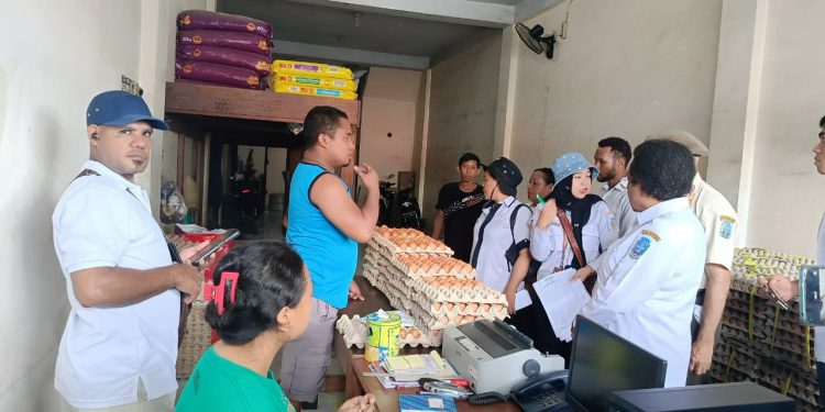 Ini Hasil Sidak TPID di Pasar Pharaa Sentani