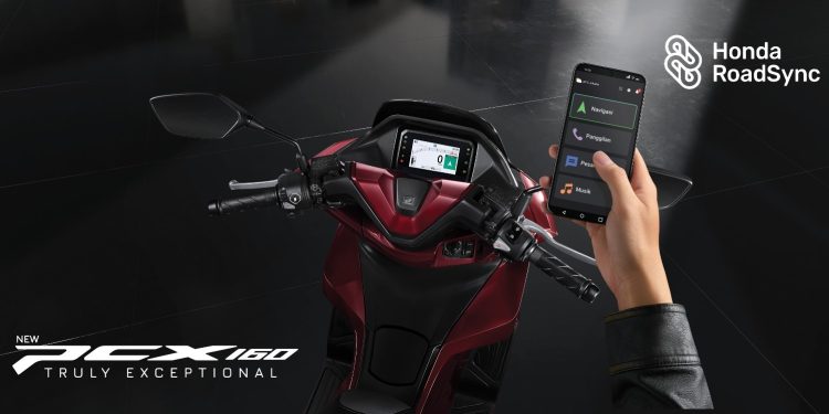 Mengapa Penggunaan Smartphone saat Berkendara Sangat Berbahaya?