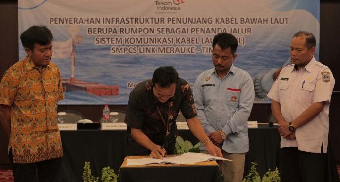 Telkom Bangun Rumpon di Jalur SKKL Link Merauke – Timika, Permudah Nelayan Cari Ikan