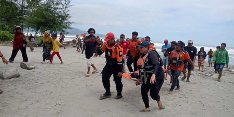 1 Korban Tenggelam di Pantai Holtekamp Jayapura Ditemukan