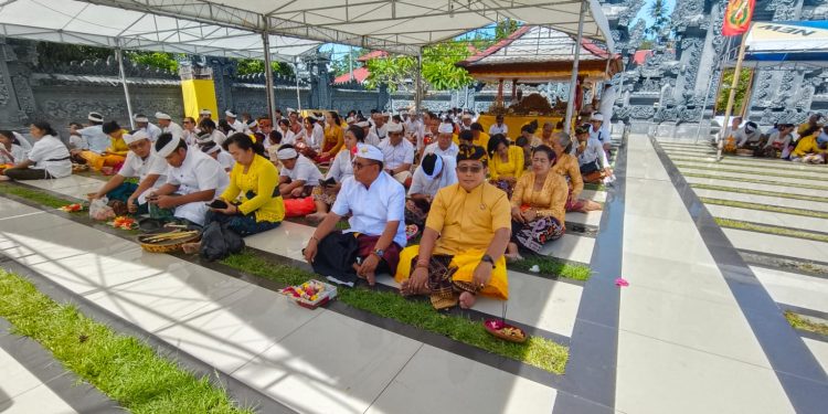 Umat Hindu di Jayapura Rayakan Kuningan Jelang Hari Raya Nyepi
