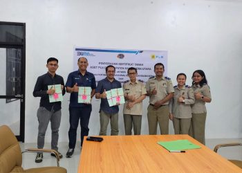 PLN Terima 30 Sertifikat Kepemilikan Tanah untuk Pembangunan SUTT di Halmahera Utara