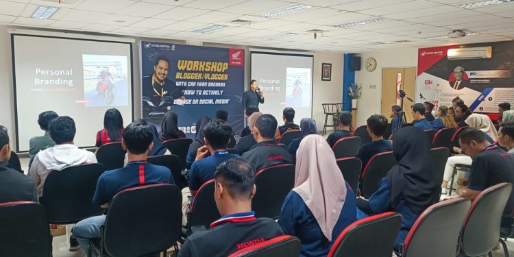 Astra Motor Papua Sukses Gelar Workshop Blogger Vlogger Bersama Cak Iwan Banaran