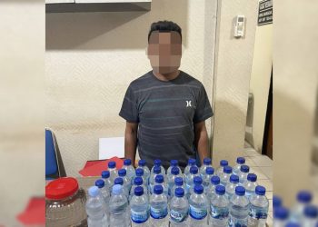 Polisi Ringkus Penjual Miras Lokal Beserta Barang Bukti di Jayapura