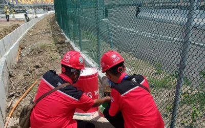 Tim InfraNexia melakukan pengecekan dan memastikan kesiapan infrastruktur jaringan di kawasan Sirkuit Mandalika untuk mendukung penyelenggaraan MotoGP Mandalika 2026. (Foto : Istimewa)