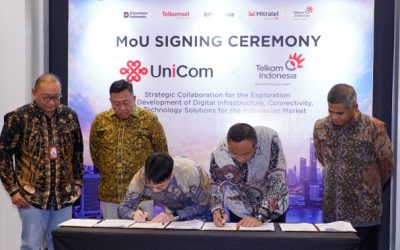 Jajaran manajemen TelkomGroup dan China Unicom usai penandatanganan MoU di Jakarta. (Foto : istimewa)
