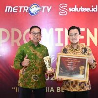 PT Jasa Raharja (Persero) meraih penghargaan “Excellent in Road Safety Empowerment” dalam ajang Prominent Awards 2026 yang diselenggarakan Metro TV. (Foto : Istimewa)
