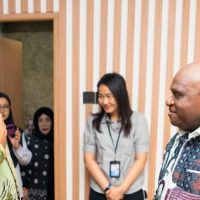 Gubernur Papua Matius Fakhiri melakukan audiensi dengan Menteri Hak Asasi Manusia Republik Indonesia Natalius Pigai di Jakarta. (Foto : Pasificpos.com)