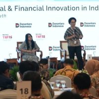Direktur Enterprise & Business Service Telkom Veranita Yosephine saat menyampaikan paparan dalam sesi panel “The Future of AI in Indonesia” pada rangkaian Road to Danantara Technology Innovation Investment Forum (DTIIF) 2026 di Auditorium Wisma Danantara Indonesia, Jakarta. (Foto : Istimewa)