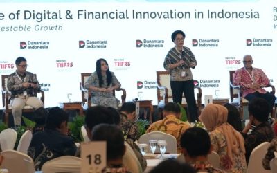 Direktur Enterprise & Business Service Telkom Veranita Yosephine saat menyampaikan paparan dalam sesi panel “The Future of AI in Indonesia” pada rangkaian Road to Danantara Technology Innovation Investment Forum (DTIIF) 2026 di Auditorium Wisma Danantara Indonesia, Jakarta. (Foto : Istimewa)