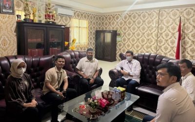 PLN Unit Induk Pembangunan Maluku dan Papua (UIP MPA) melakukan audiensi dengan Ketua Pengadilan Negeri (PN) Tobelo, Tri Asnuri Herkutanto. (Foto : Istimewa)