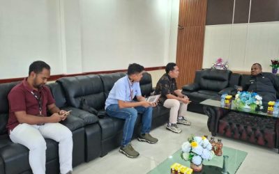 Uudiensi PLN UIP MPA bersama Bupati Supiori Heronimus Mansoben, di ruang kerja Kantor Bupati Supiori