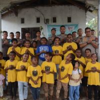 Satgas Kepolisian Operasi Damai Cartenz-2026 melalui kegiatan bantuan kemanusiaan di Panti Pendampingan Anak Cinta Kasih Hulda