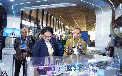 Direktur Enterprise & Business Service Telkom Veranita Yosephine memperkenalkan Telkom Solution sebagai penyedia solusi digital B2B