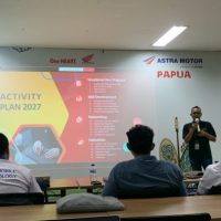 Suasana sarasehan dan rapat kerja.